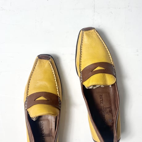 USED "ROBERT ZUR" LEATHER SHOES