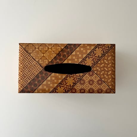 USED WOODEN TISSUE BOX "YOSEGI"