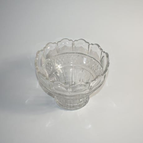 USED GLASS PLANTER