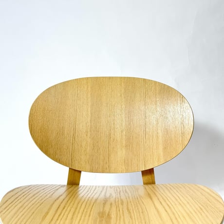 USED WOODEN CHAIR