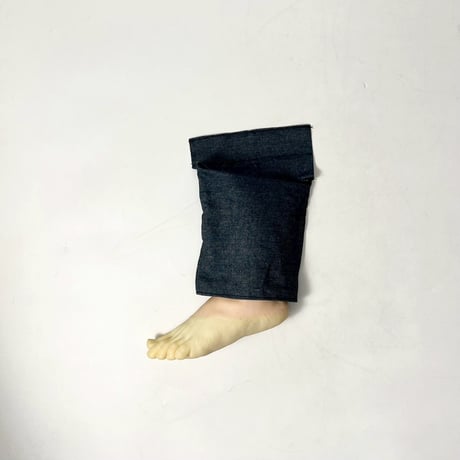 USED VINYLS LEFT LEG