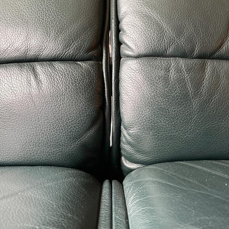 JAPAN USED "FUJI FURNITURE" LEATHER WOODEN ARM RECLINING 2P SOFA