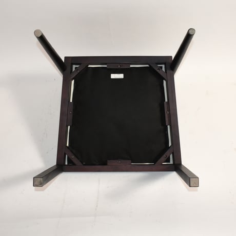 USED WOODEN CHAIR