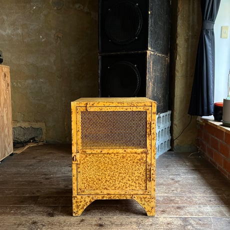 USED UNKNOWN METAL CABINET
