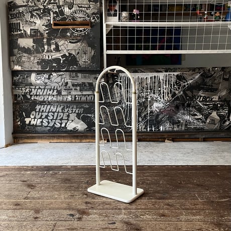 USED STEEL SHOES RACK