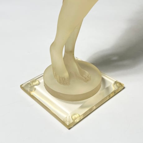 USED “THE BIRTH OF VENUS” CRYSTAL STATUE