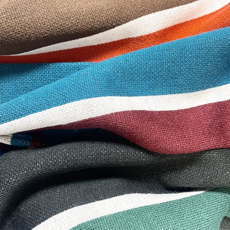 COMFORTABLE REASON "Reversible Scarf"