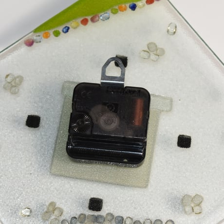 USED GLASS DESIGN WALL CLOCK