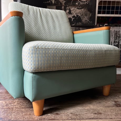 USED WOODEN ARM FABRIC & LEATHER 1P SOFA