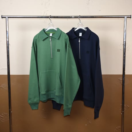 COMFORTABLE REASON "OP Neck Team Sweat"