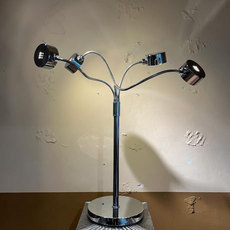 USED METAL 4 HEAD ADJUSTABLE STAND LAMP