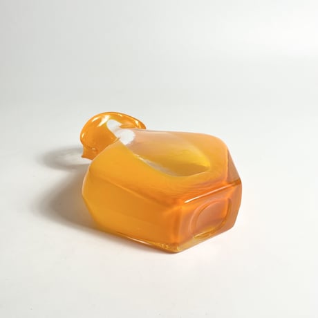 USED GLASS FLOWER VASE