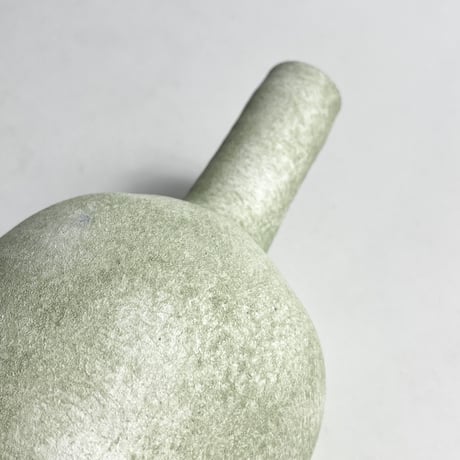 USED FADED CERAMIC FLOWER VASE