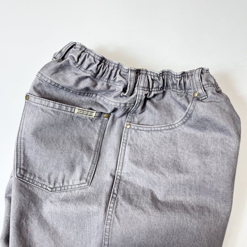 COMFORTABLE REASON “Fade Denim Slacks” | CopyA...