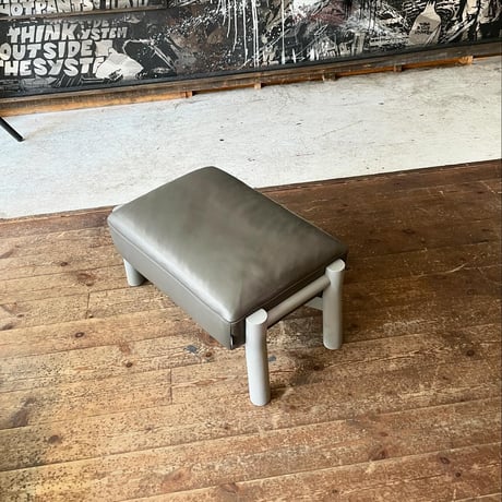 JAPAN USED "KARIMOKU NEW STANDARD" CASTER SOFA OTTOMAN
