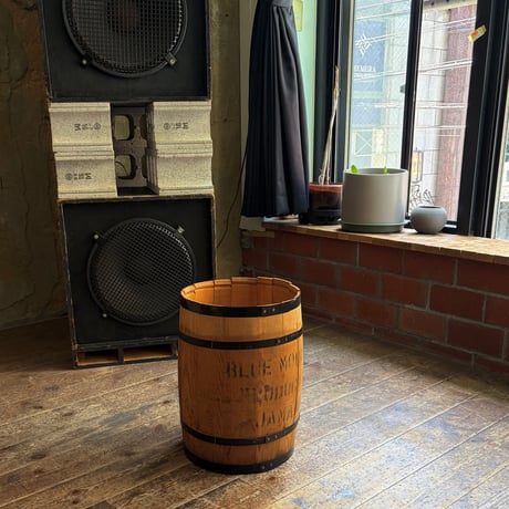 USED WOODEN BARREL