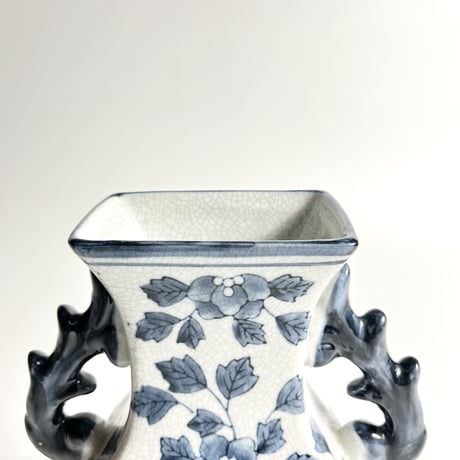 USED HANDMADE CERAMIC CHINESE FLOWER VASE