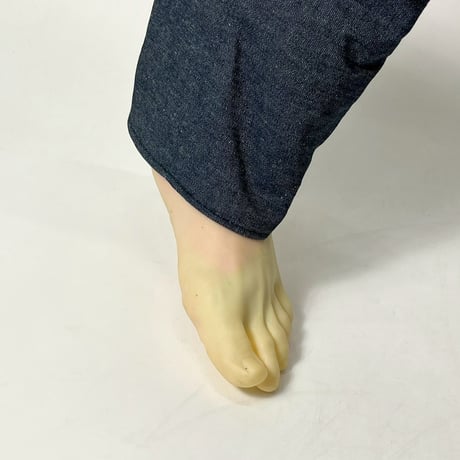 USED VINYLS LEFT LEG