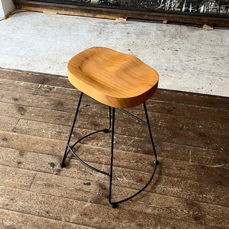 USED IRON LEG WOODEN HIGH CHAIR