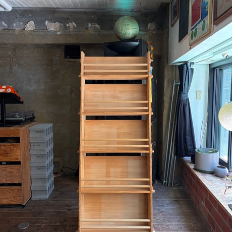 USED WOODEN MAGAZINE RACK