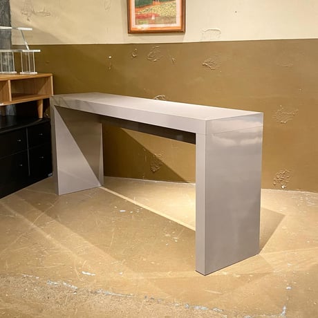 USED WOODEN DISPLAY SHELF