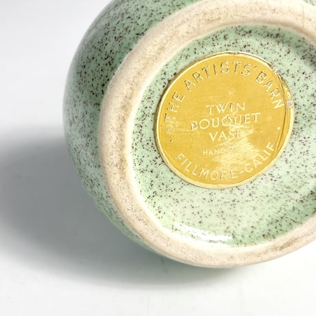 VINTAGE 50'S "THE ARTISTS BARN" CERAMIC FLOWER VASE