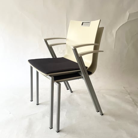 Used “OKAMURA” Stacking chair