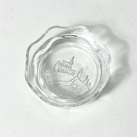 USED GLASS ASHTRAY