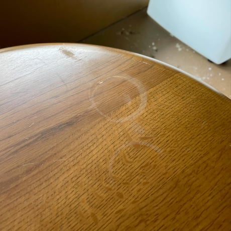 JAPAN USED "KARIMOKU" WOODEN ROUND SIDE TABLE
