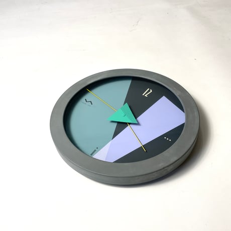 USED RUBBER FLAME WALL CLOCK