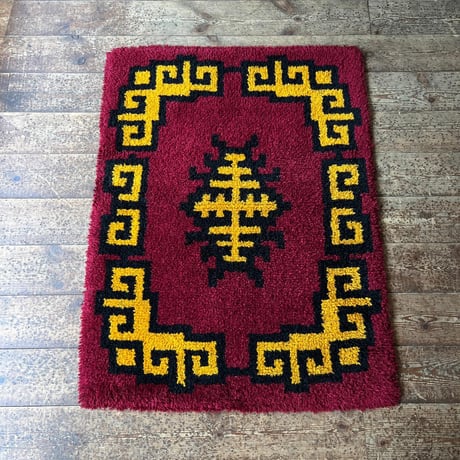 VINTAGE MOROCCAN RUG