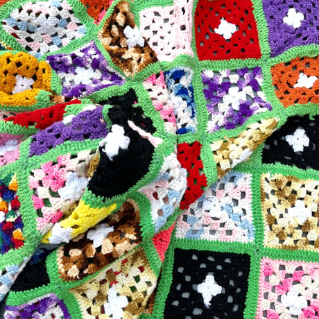 USED HANDMADE FLOWER MOTIF BLANKET