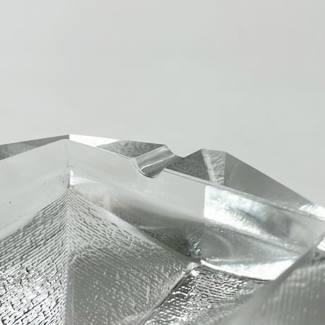 USED GLASS ASH TRAY