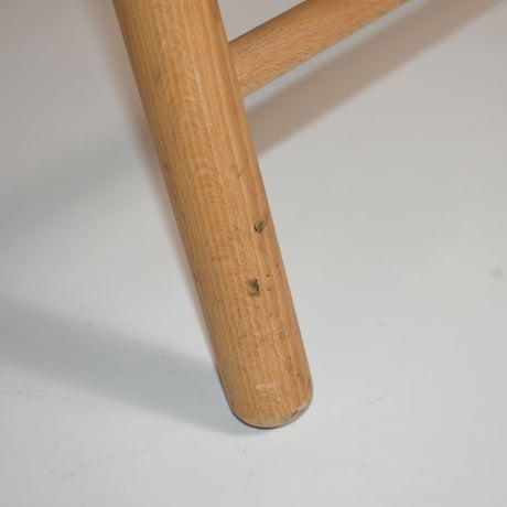 USED WOODEN FOLDING CHAIR