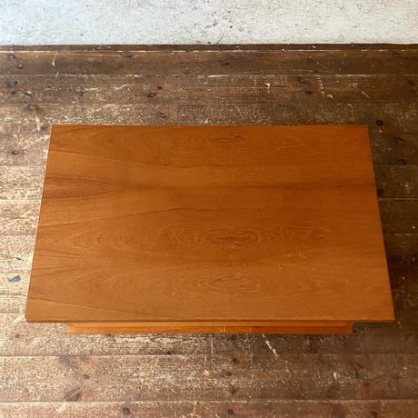 USED WOODEN TV BOARD