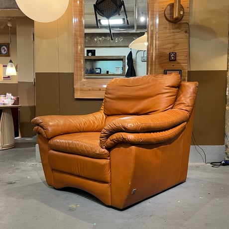 USED / “NICOLETTI" LEATHER 1P SOFA