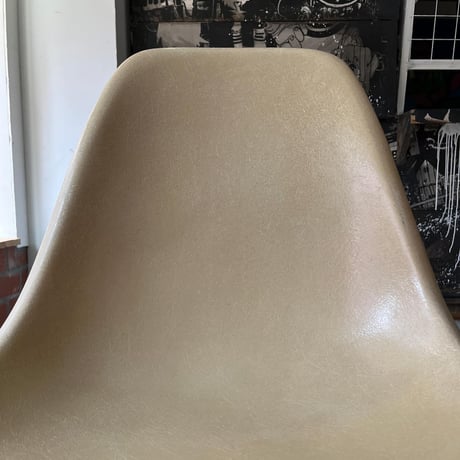 VINTAGE 50'S "HERMANMILER / EAMS" SHELL CHAIR