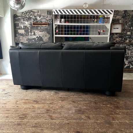 USED “INCANTO DIVANI” REAL LEATHER 2.5SEAT SOFA