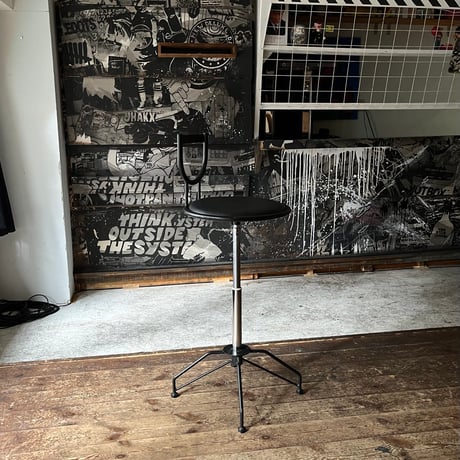 JAPAN USED METAL DRESSER & CHAIR SET