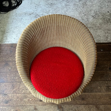 USED RATTAN LOUNGE CHAIR