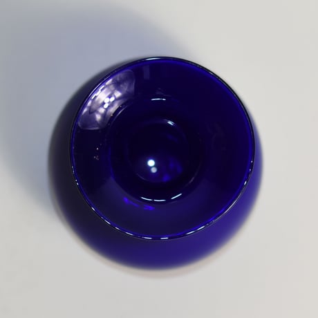 USED GLASS FLOWER VASE