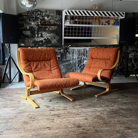 JAPAN USED “FUJI FURNITURE / AJIO” FABRIC 2P SOFA