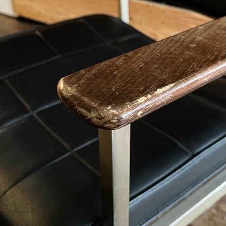 JAPAN VINTAGE 70S “HOUTOKU” STEEL FRAME VINYL LEATHER WOODEN ARM CHAIRS