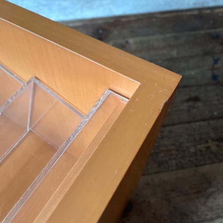 USED WOODEN FLAME ACRYLIC 8 STORAGE MAGAZINE SHELF