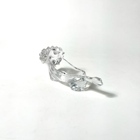 USED GLASS LION MOTIF TRAY