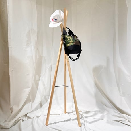 QUIET SPACE TOOL & FURNITURE "LINDA"