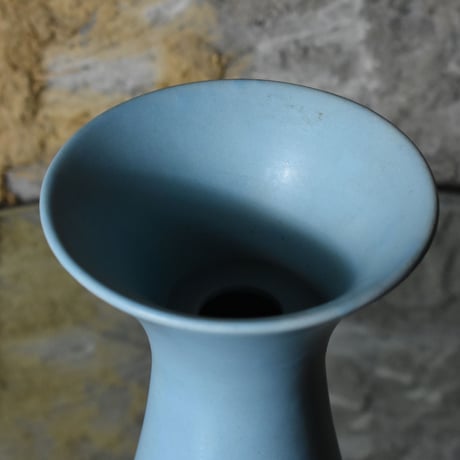 POTTERY FLOWER VASES
