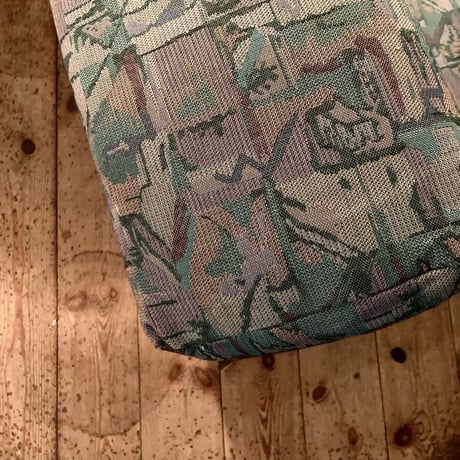 GEOMETRIC PATTERN 3SEATER SOFA & OTTOMAN
