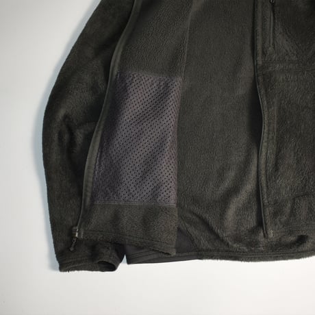 USED "PATAGONIA" R2 JACKET