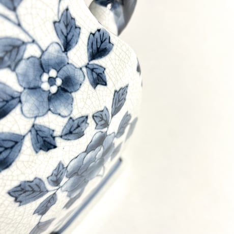 USED HANDMADE CERAMIC CHINESE FLOWER VASE
